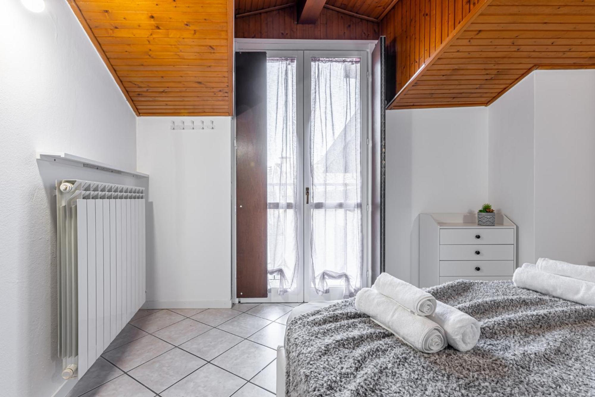 Gallarate Central Suite Esterno foto