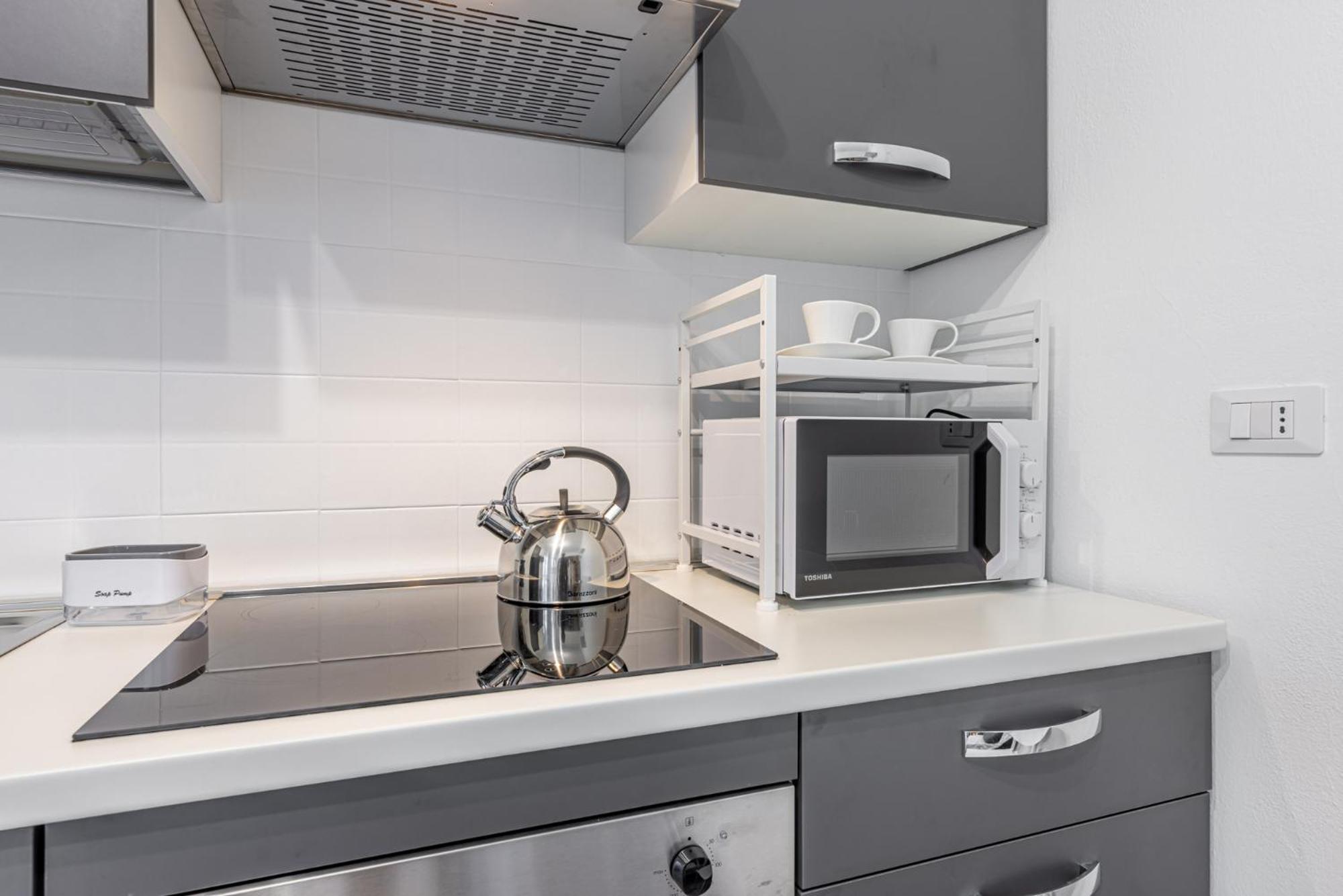 Gallarate Central Suite Esterno foto