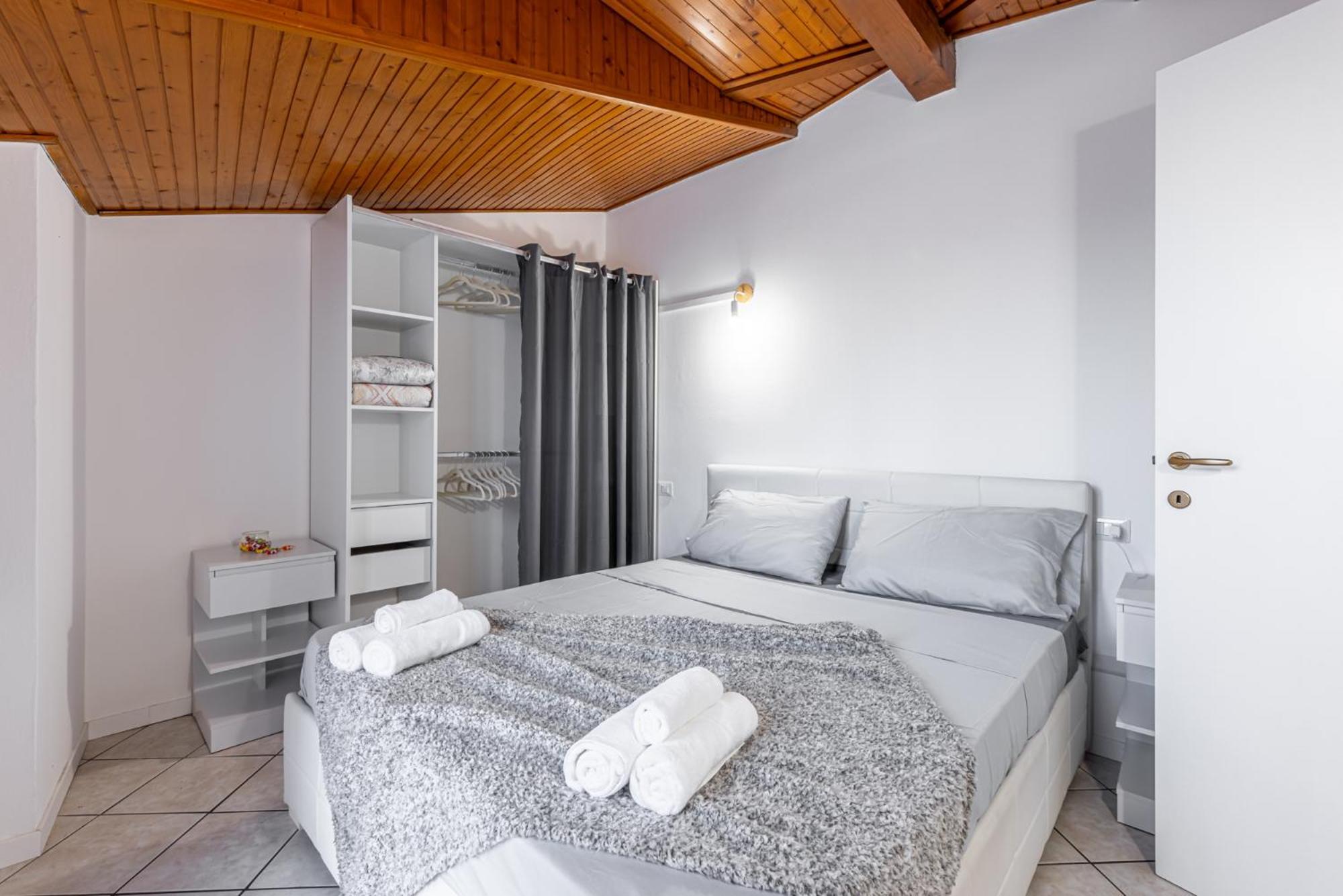 Gallarate Central Suite Esterno foto